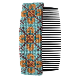 H�rkam broderet med korssting