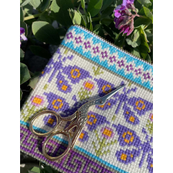 Sommerfuglepung, broderet med korssting